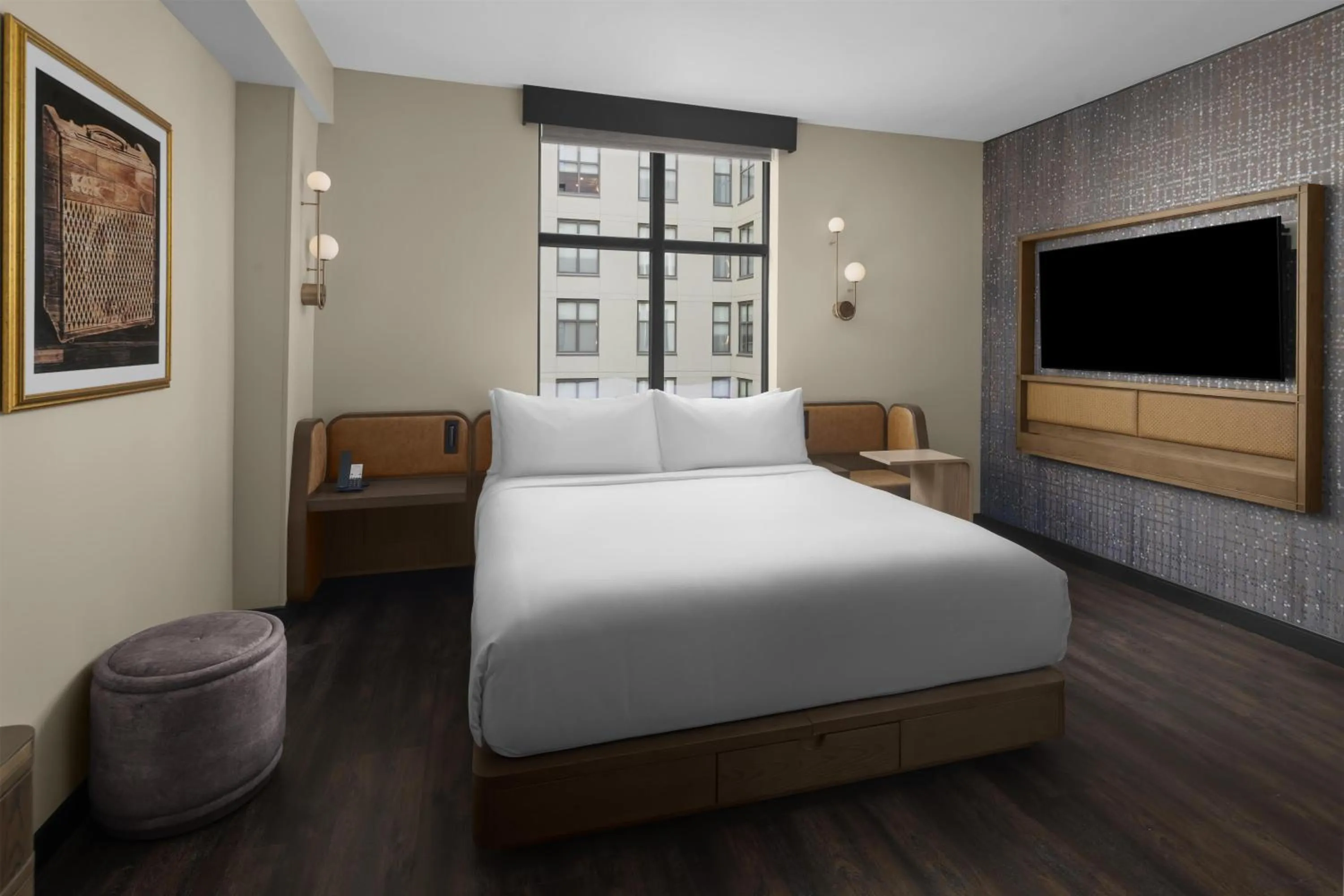 View (from property/room), Bed in Motto By Hilton Nashville Downtown