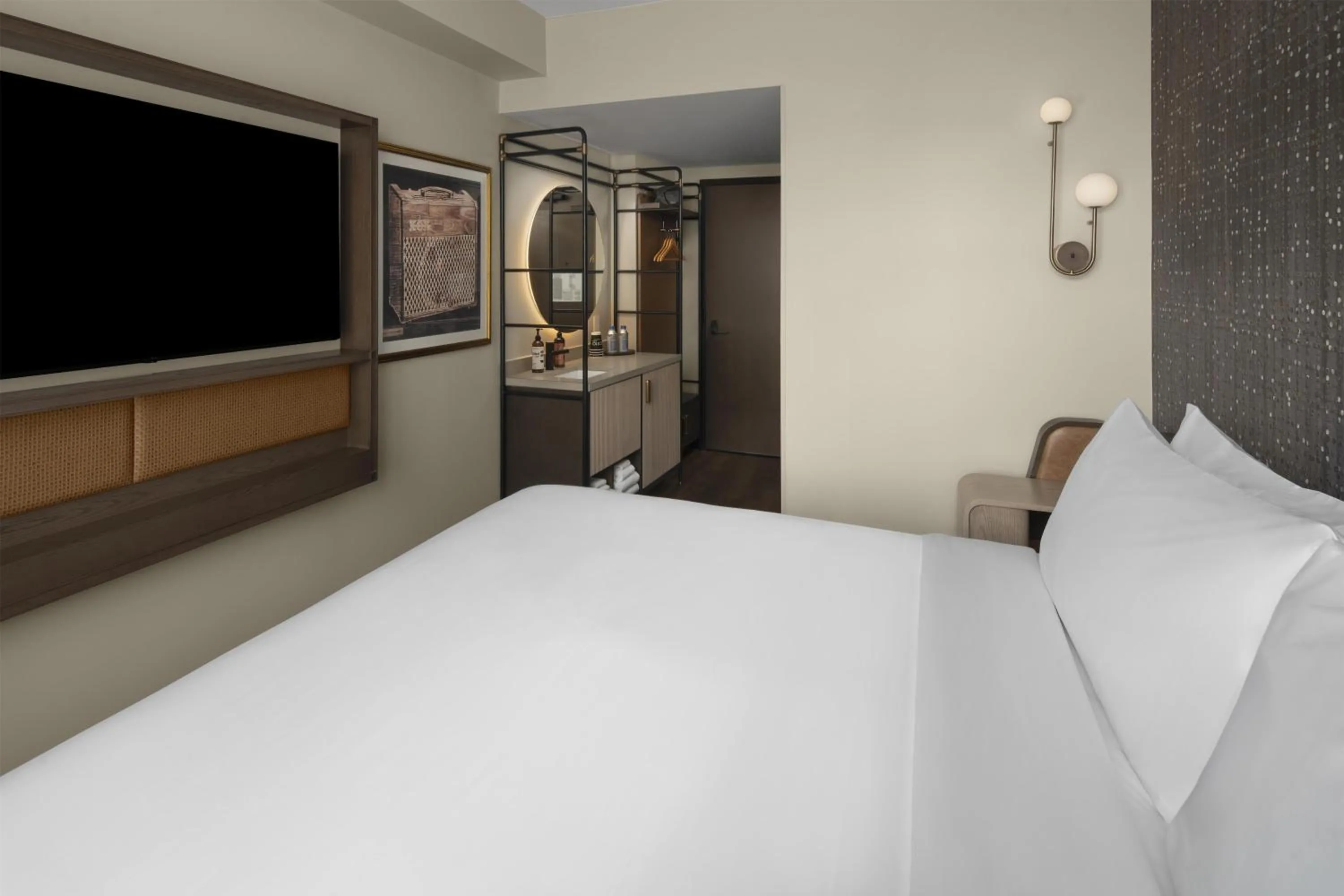 Bed in Motto By Hilton Nashville Downtown