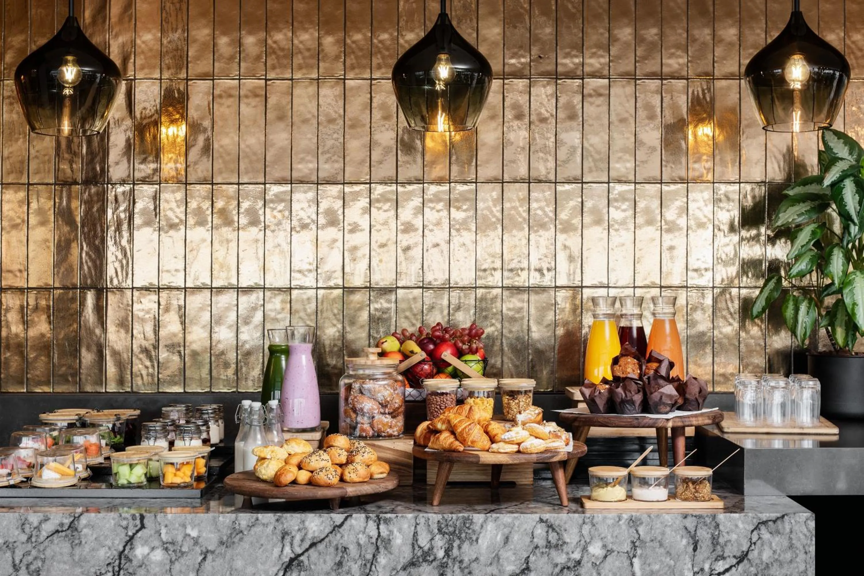 Lounge or bar in The Westin Cape Town