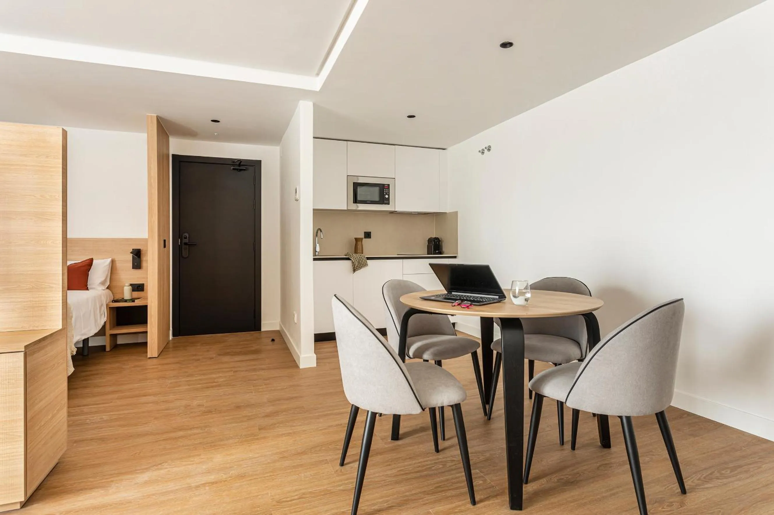 Kitchen or kitchenette in B48 Valencia Feria