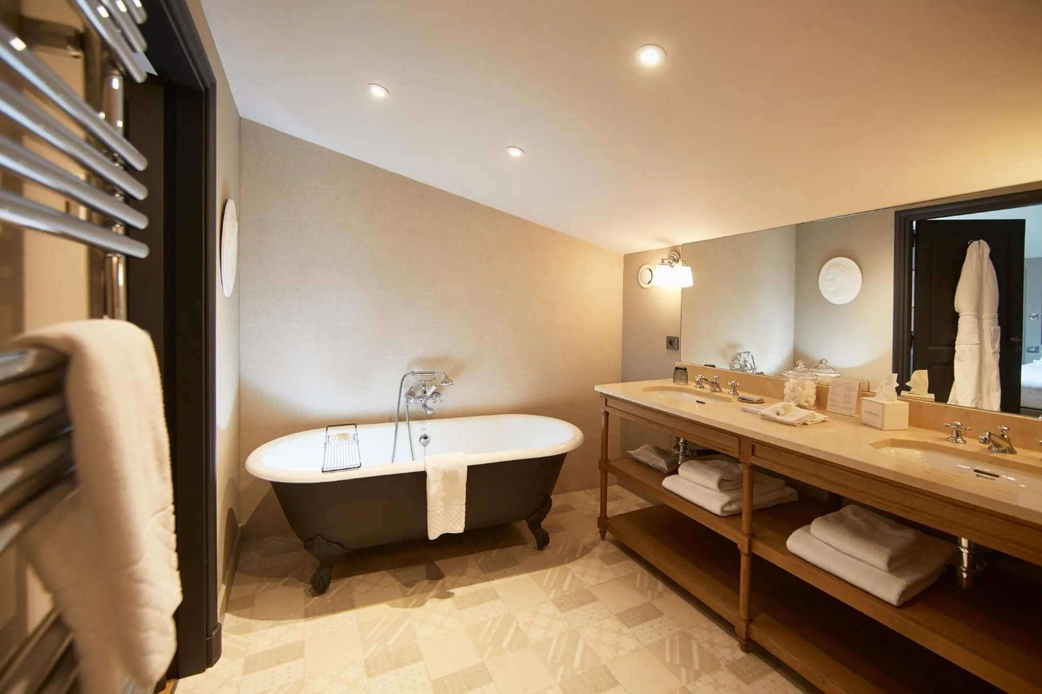 Bathroom in Domaine de Fontenille