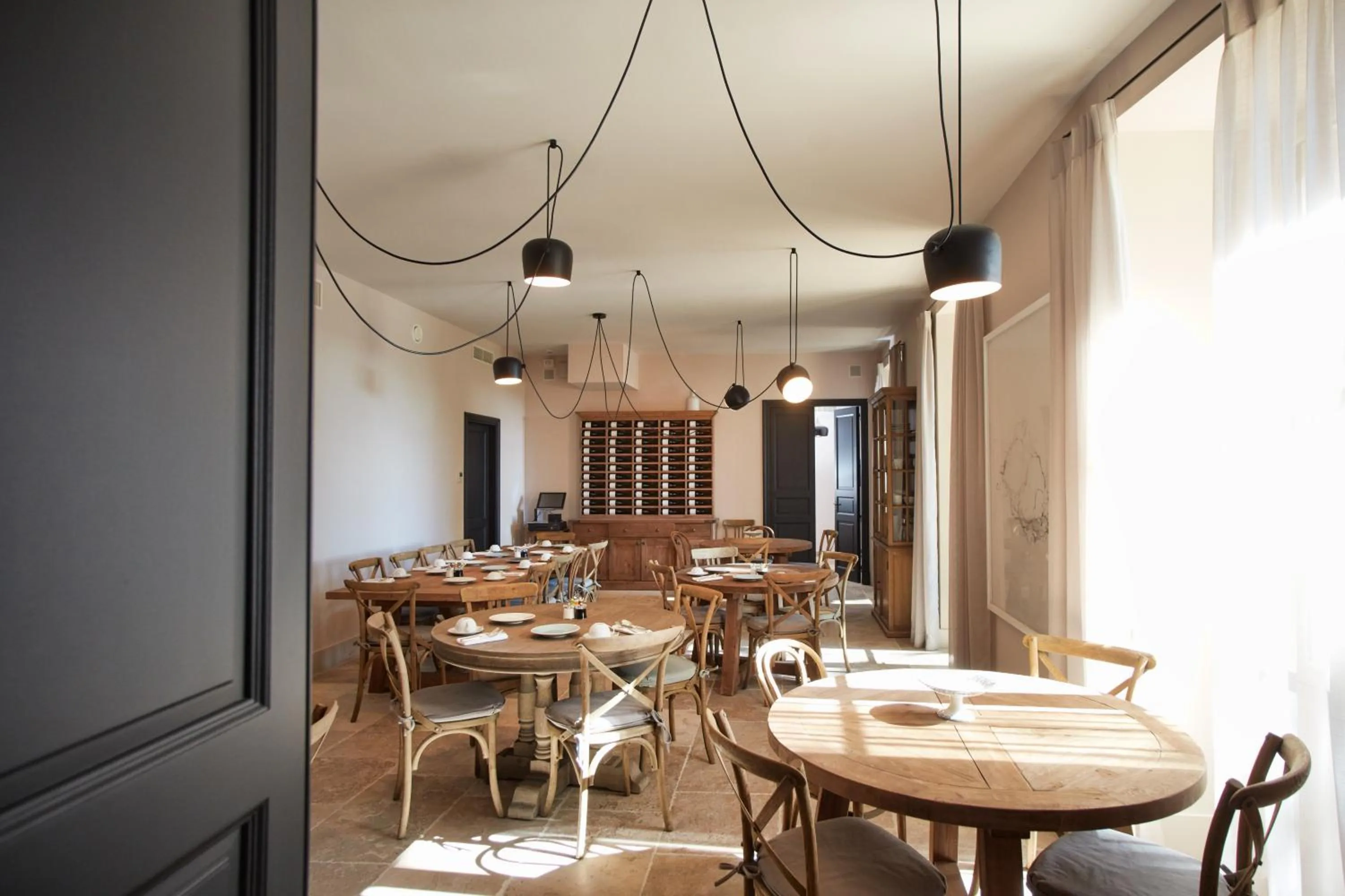 Restaurant/places to eat in Domaine de Fontenille