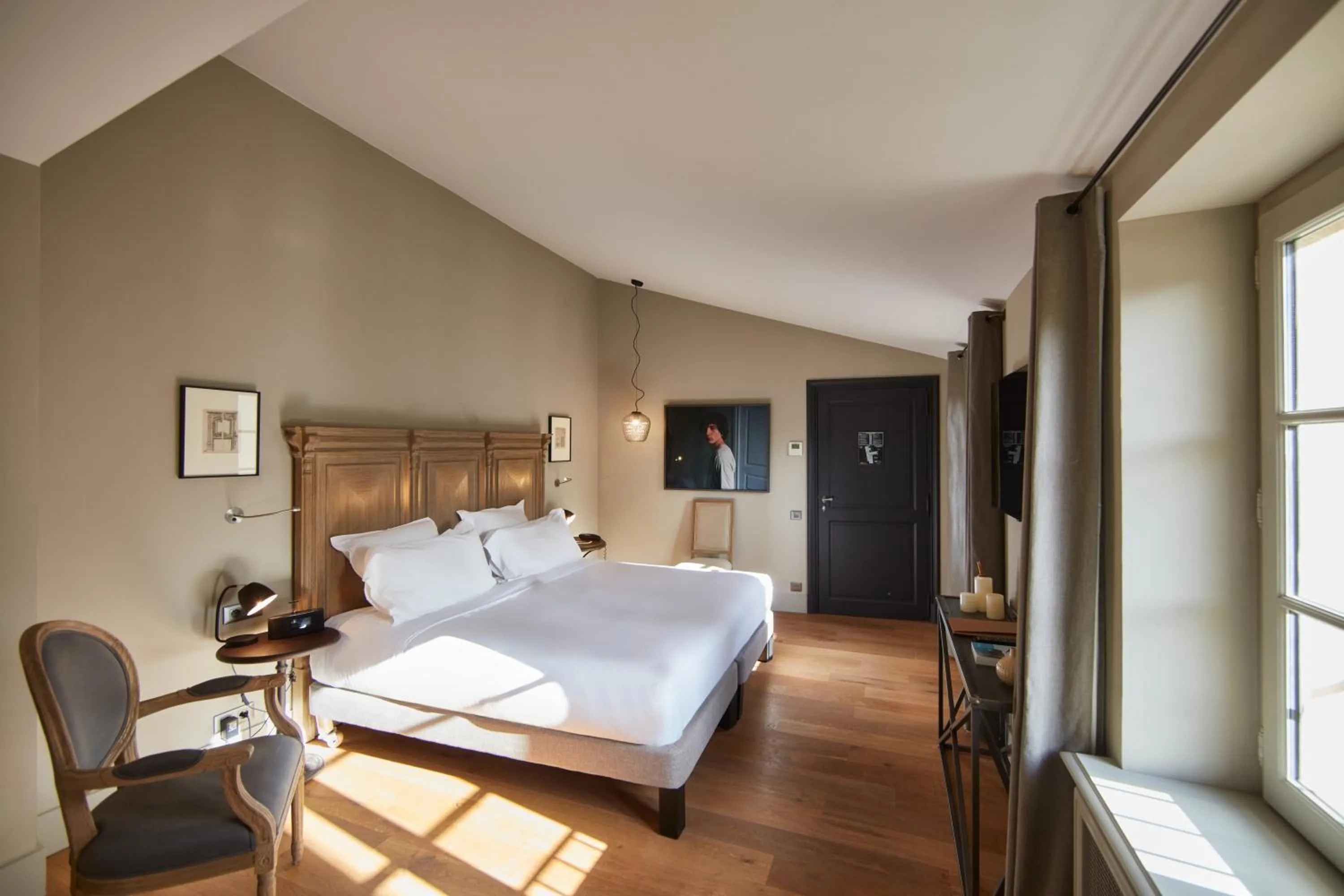 Bedroom, Bed in Domaine de Fontenille