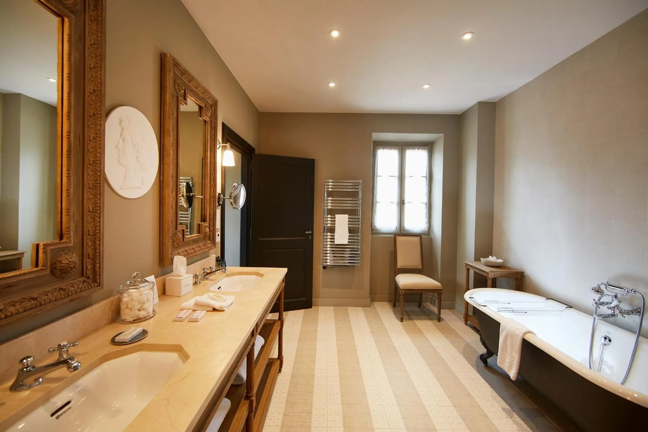 Bathroom in Domaine de Fontenille
