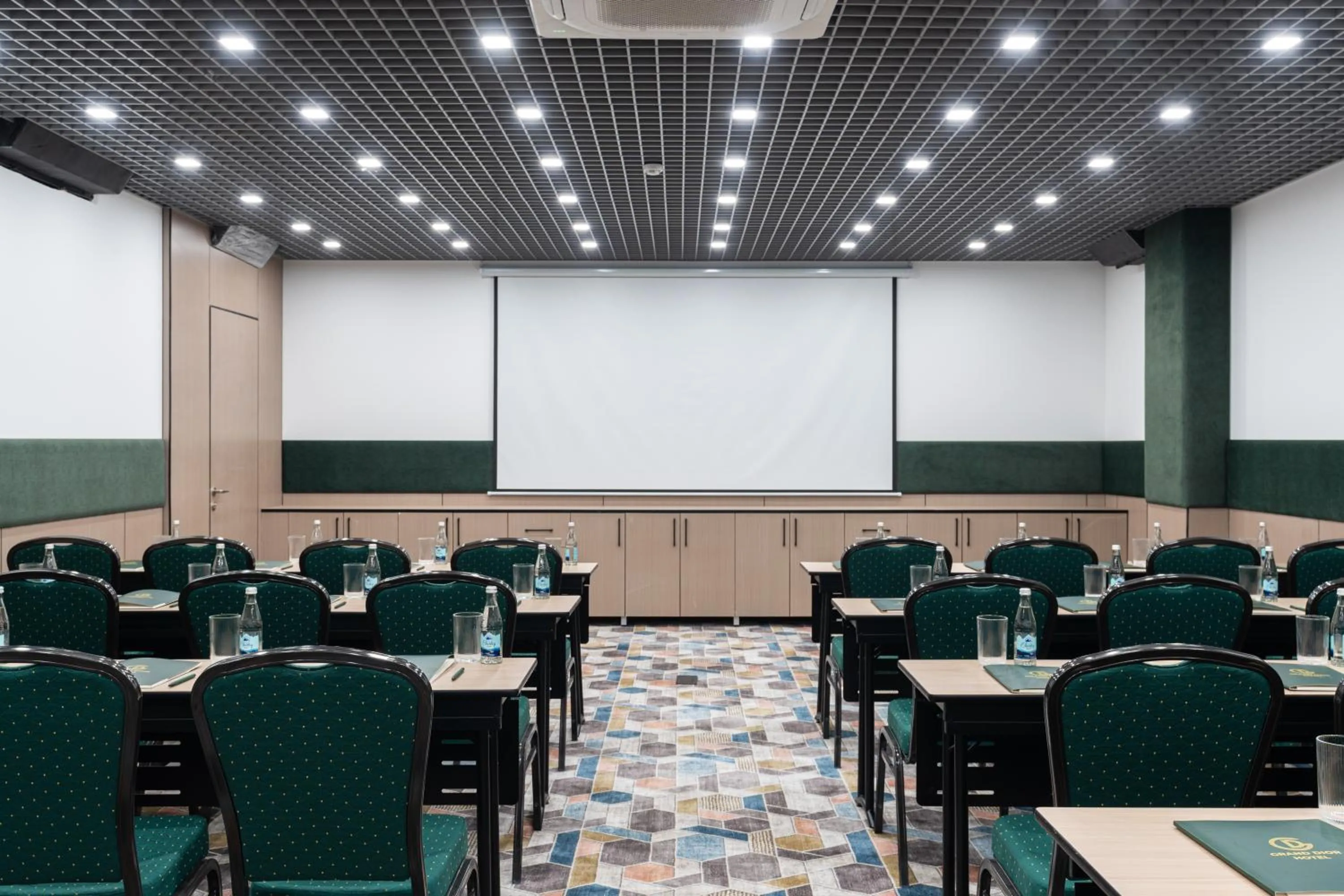 Meeting/conference room in Grand Dior