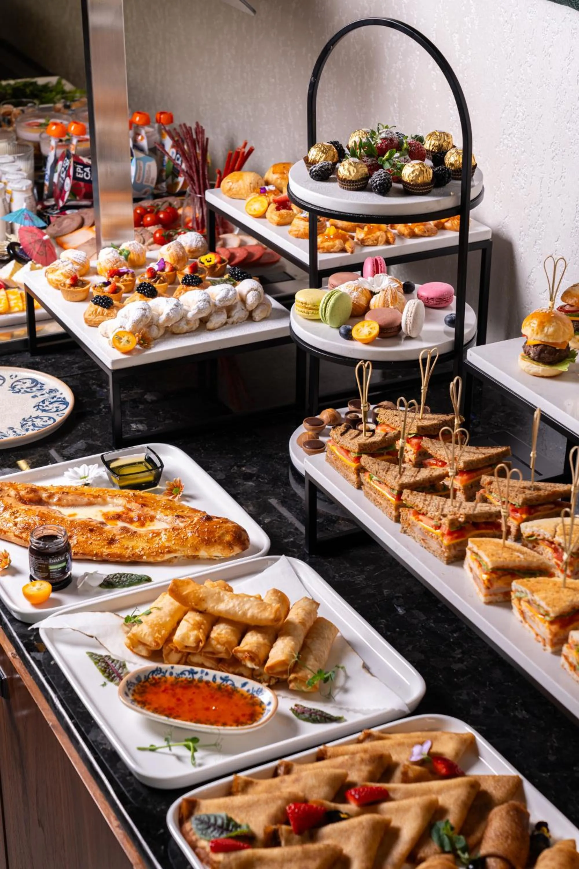 Buffet breakfast in Grand Dior