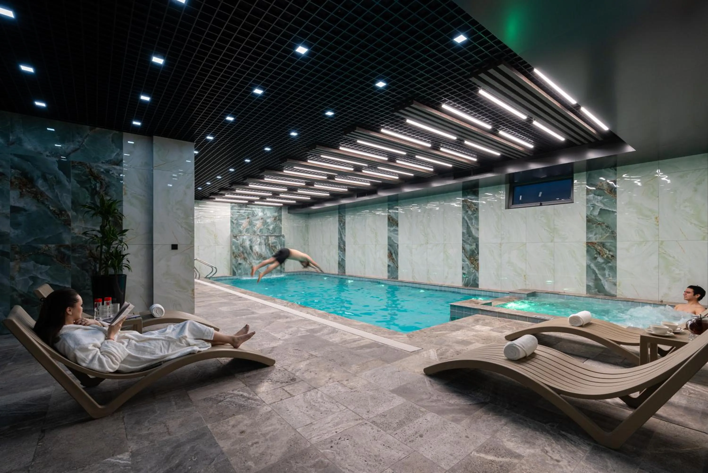 People in Grand Dior