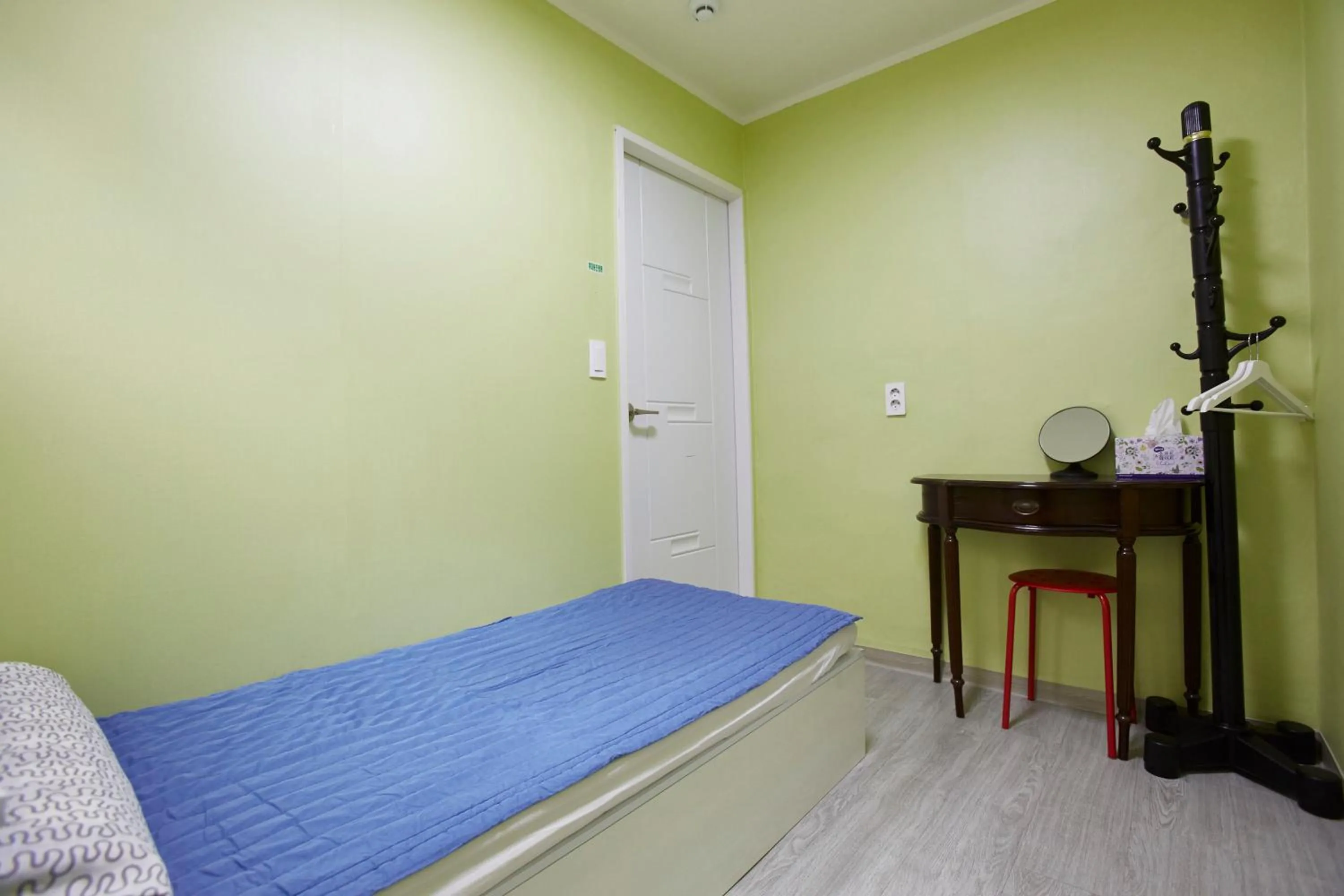 Bedroom, Bed in Hans House