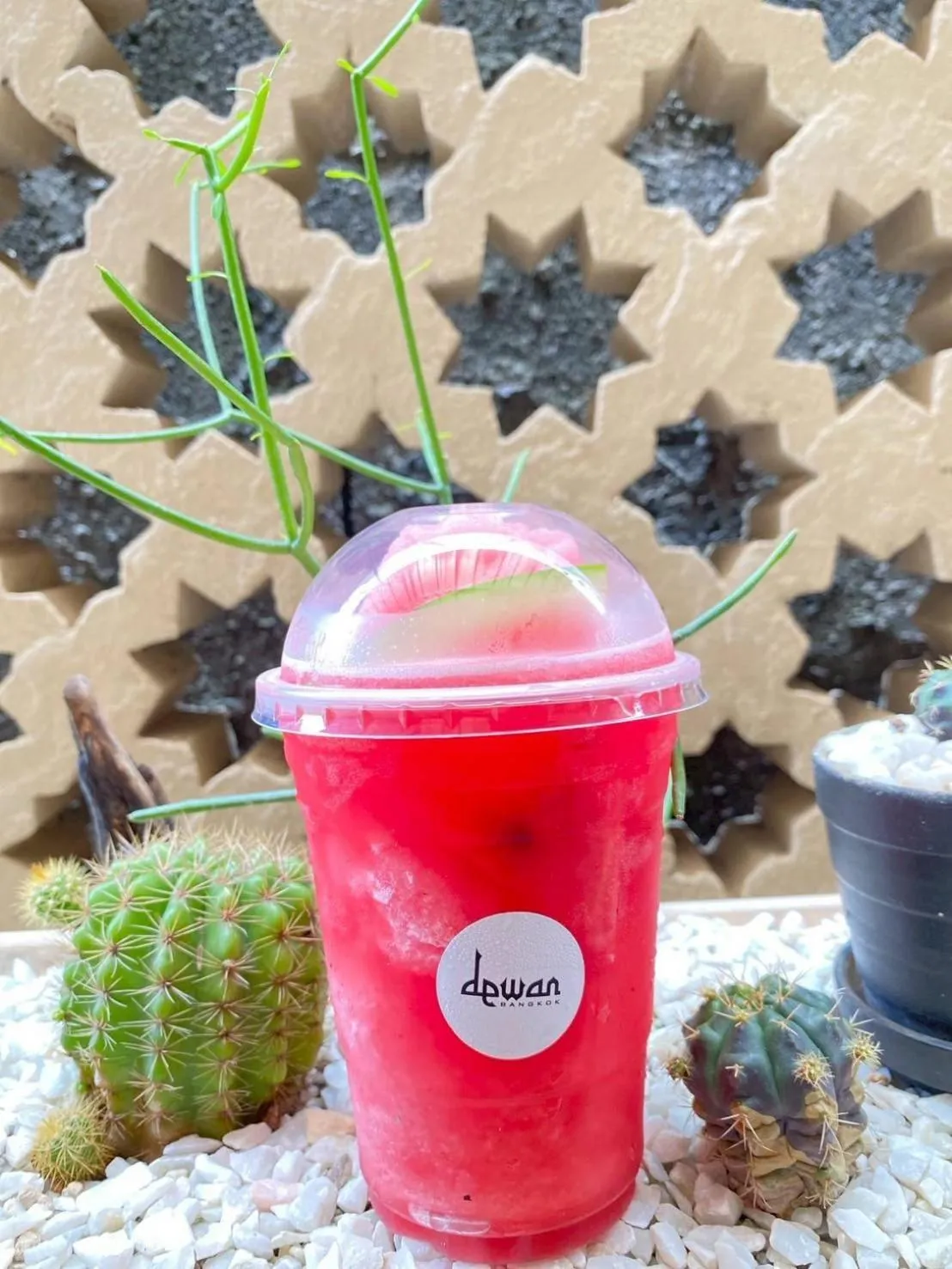 Food and drinks in Dewan Bangkok