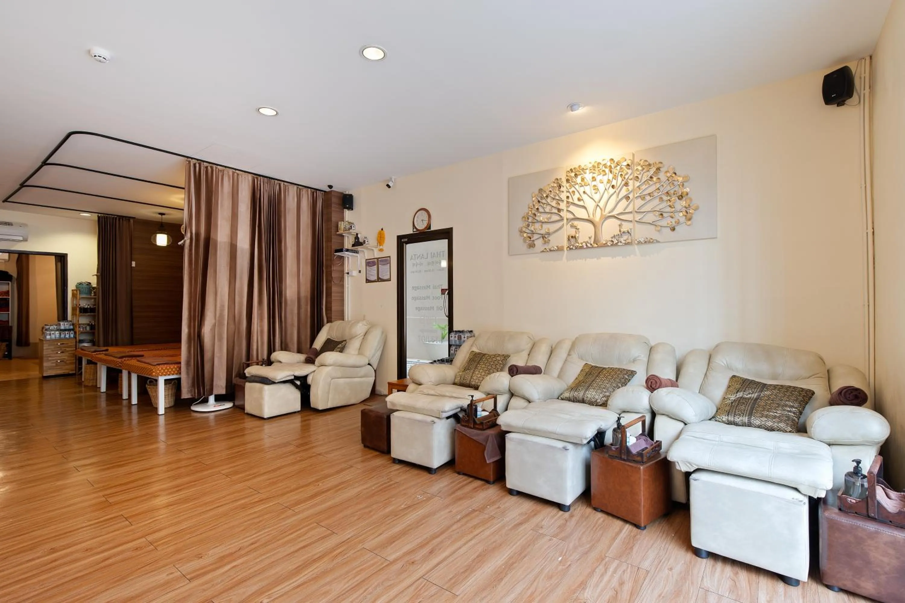 Massage in Dewan Bangkok