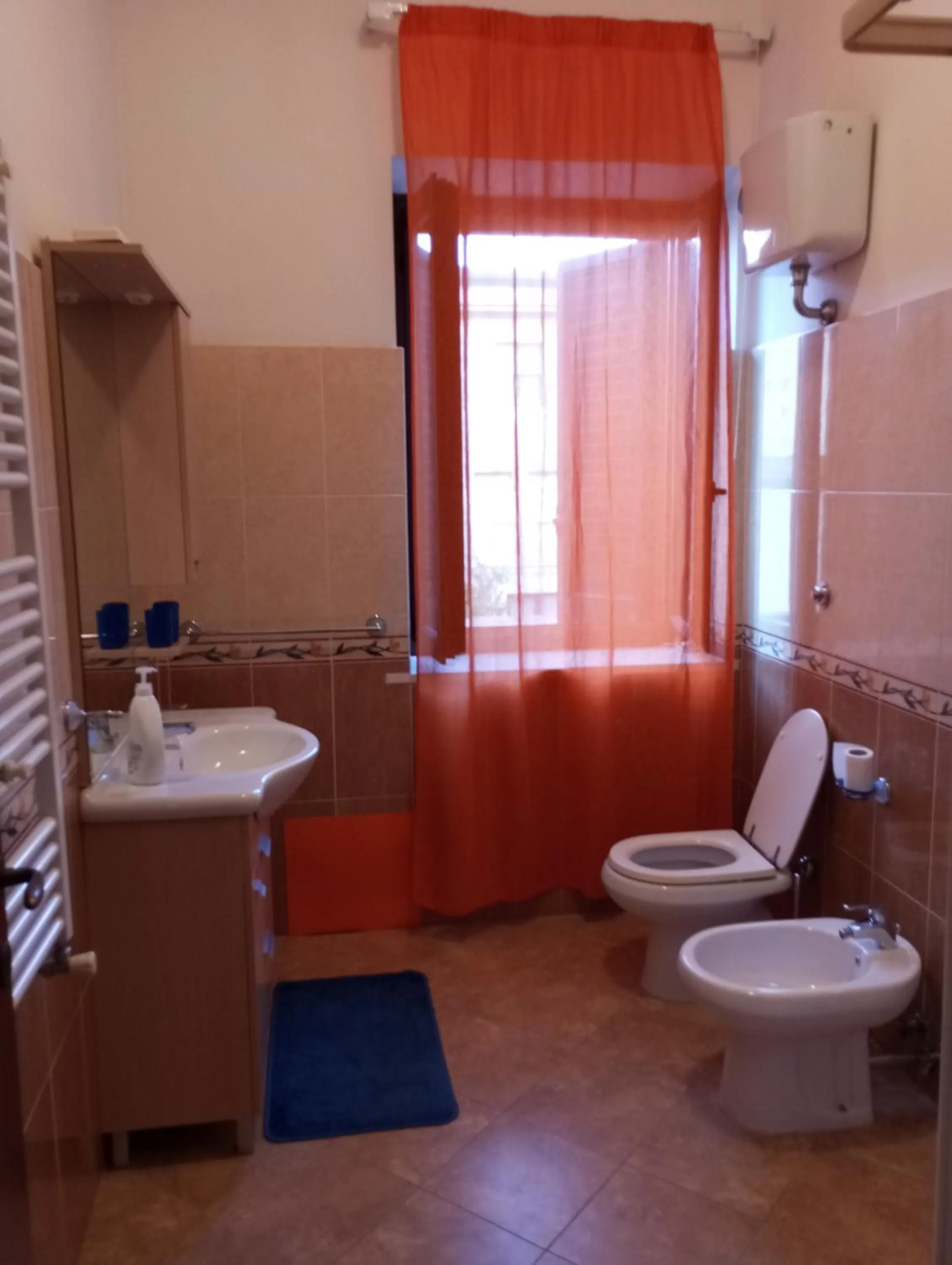 Shower in La Corte dei Morra