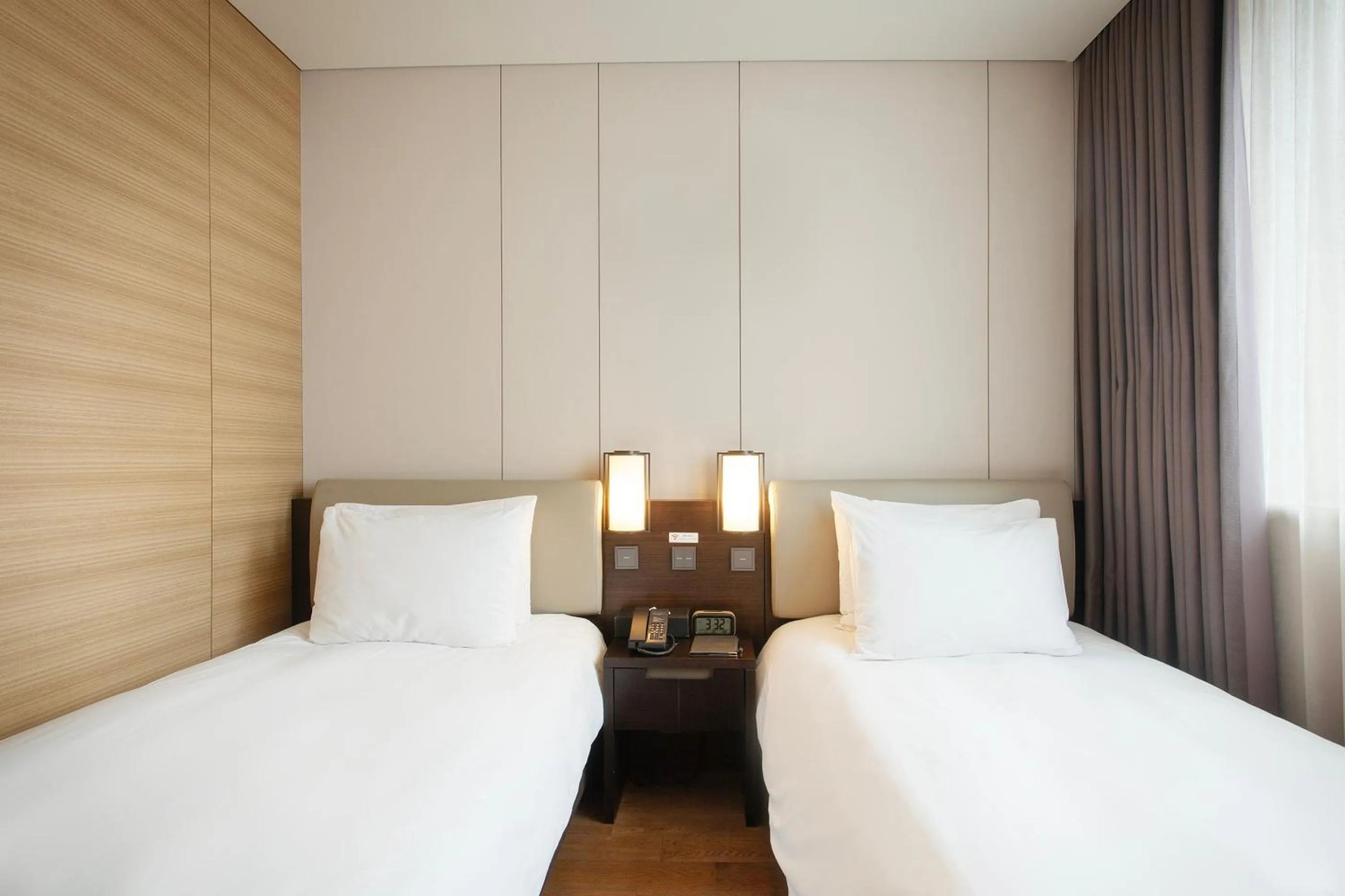 Bedroom, Bed in Crown Park Hotel Seoul Myeongdong