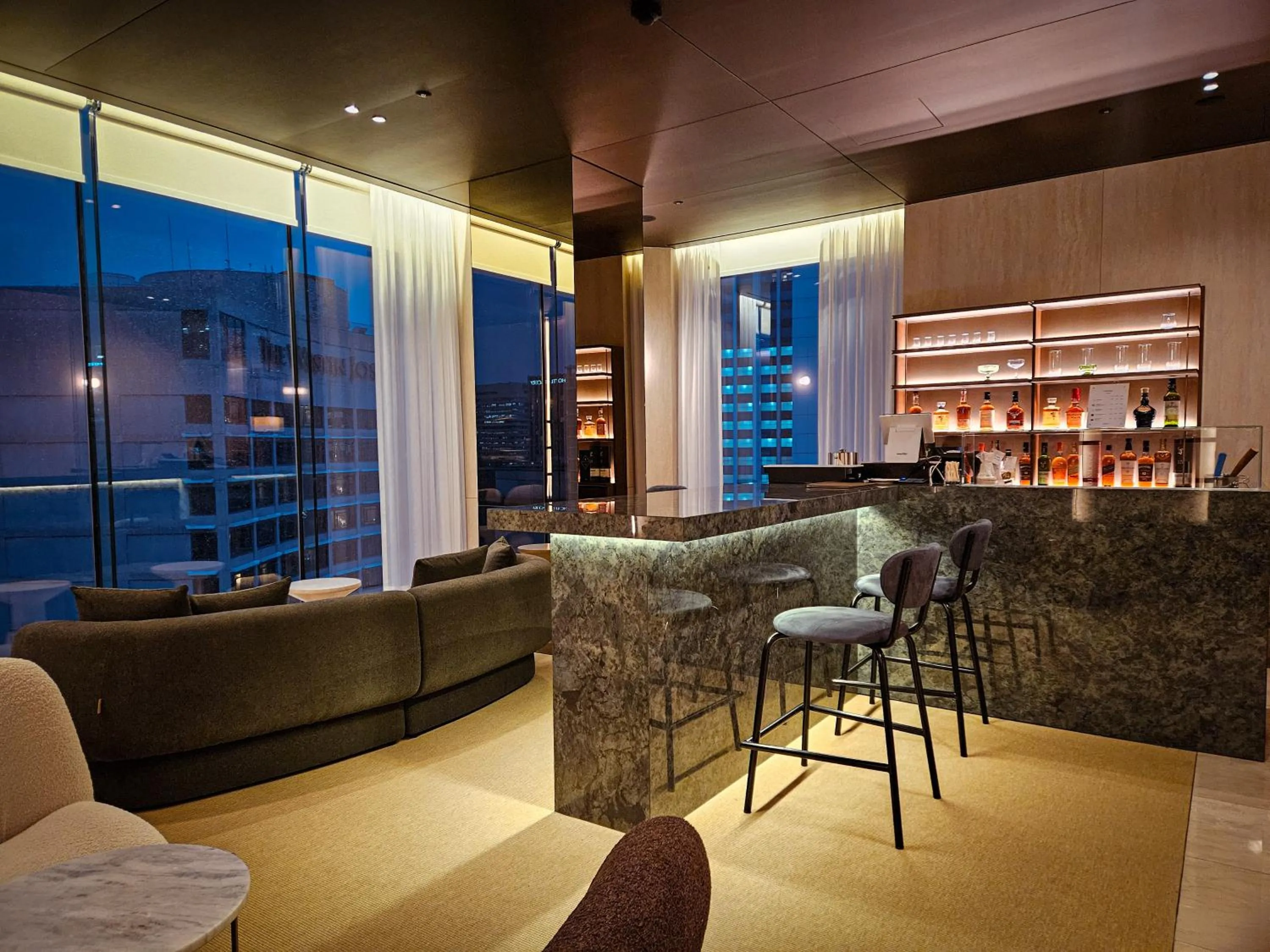 Lounge or bar in Crown Park Hotel Seoul Myeongdong