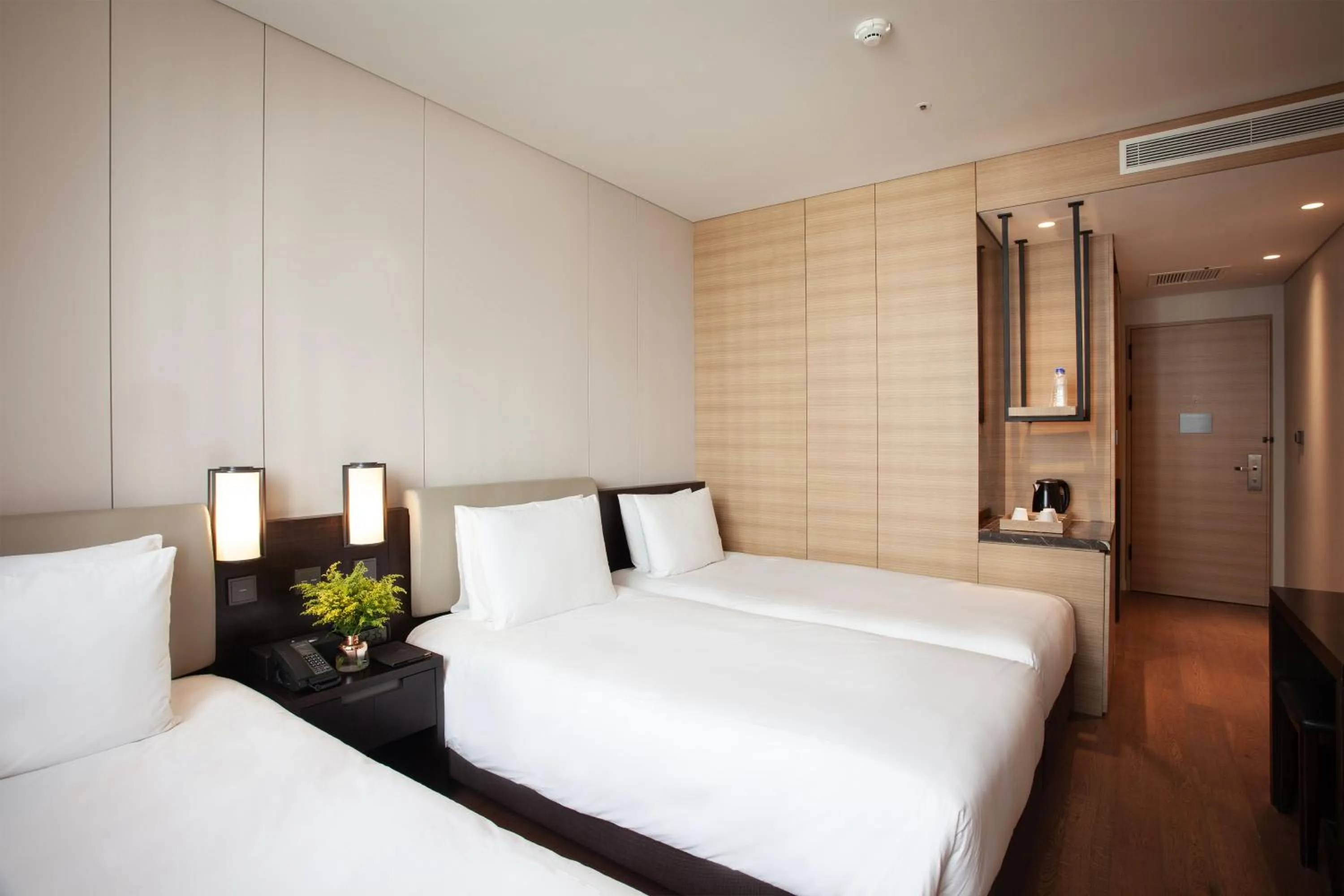 Bedroom, Bed in Crown Park Hotel Seoul Myeongdong