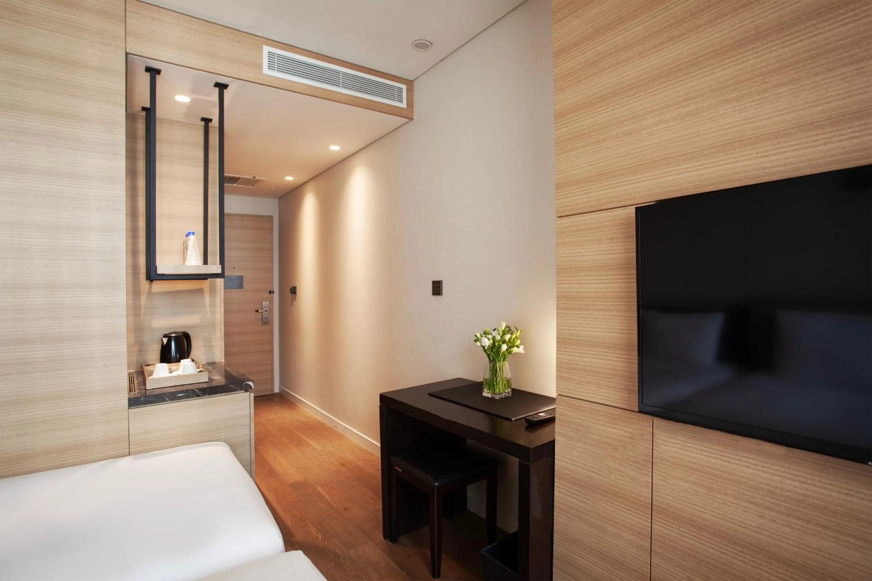 Bedroom, Bed in Crown Park Hotel Seoul Myeongdong