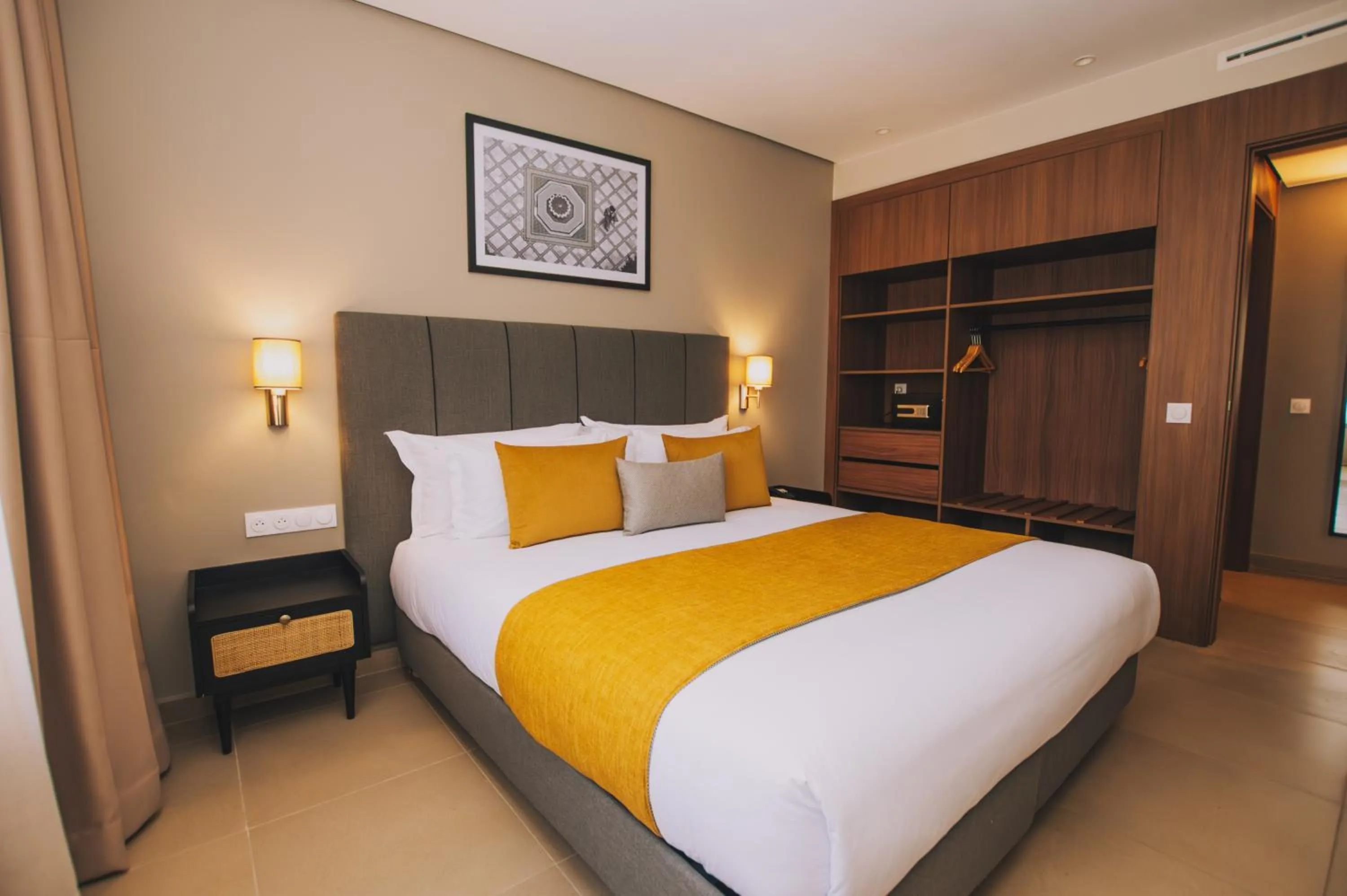 Bed in Dally Apart Hotel