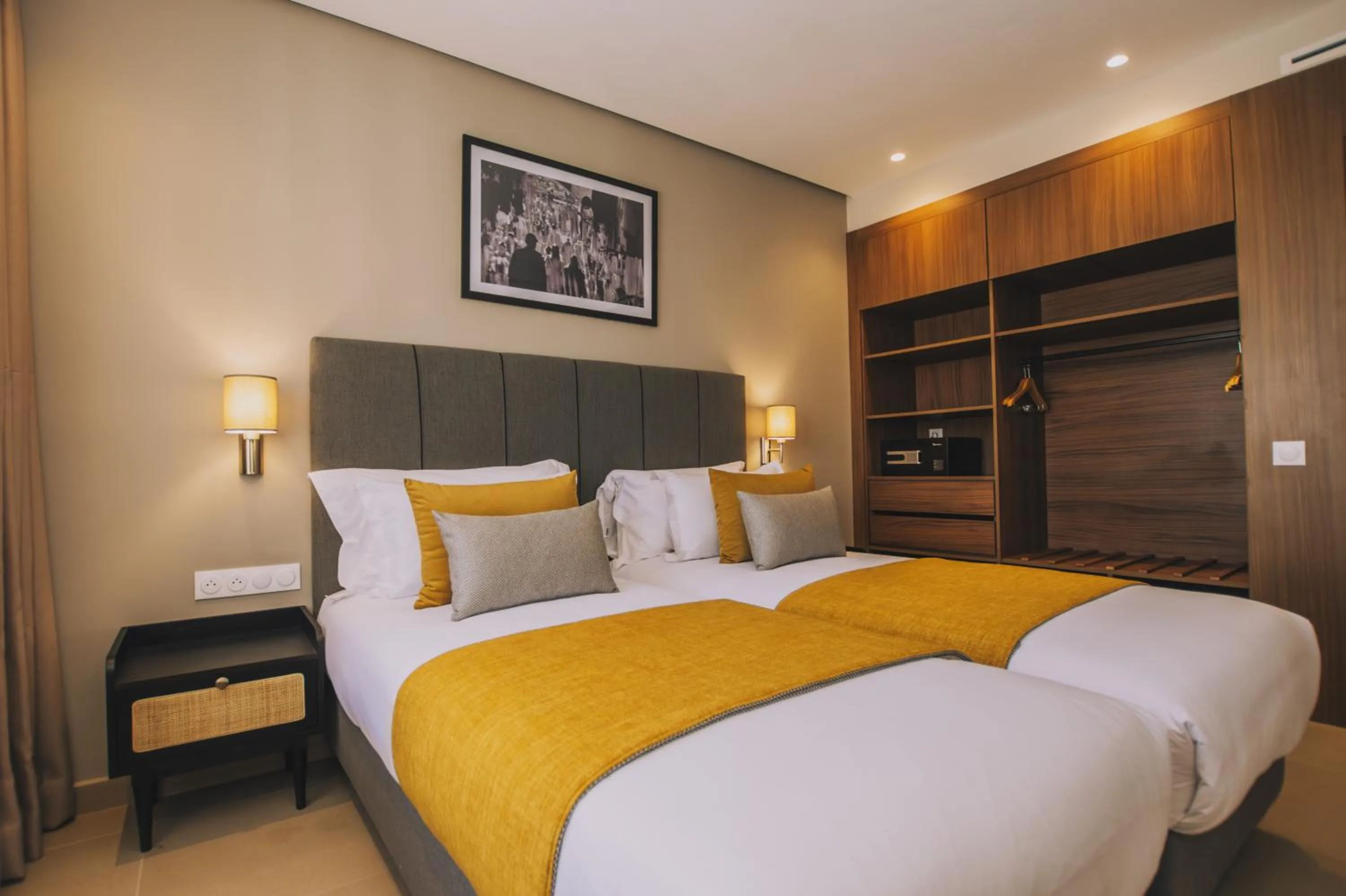 Bed in Dally Apart Hotel