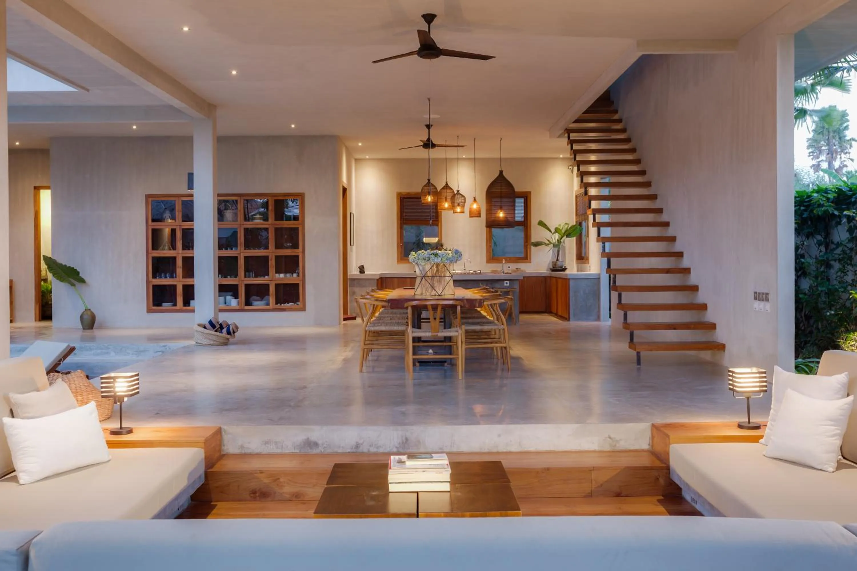 Communal lounge/ TV room in ZIN Berawa Villas & Bungalows