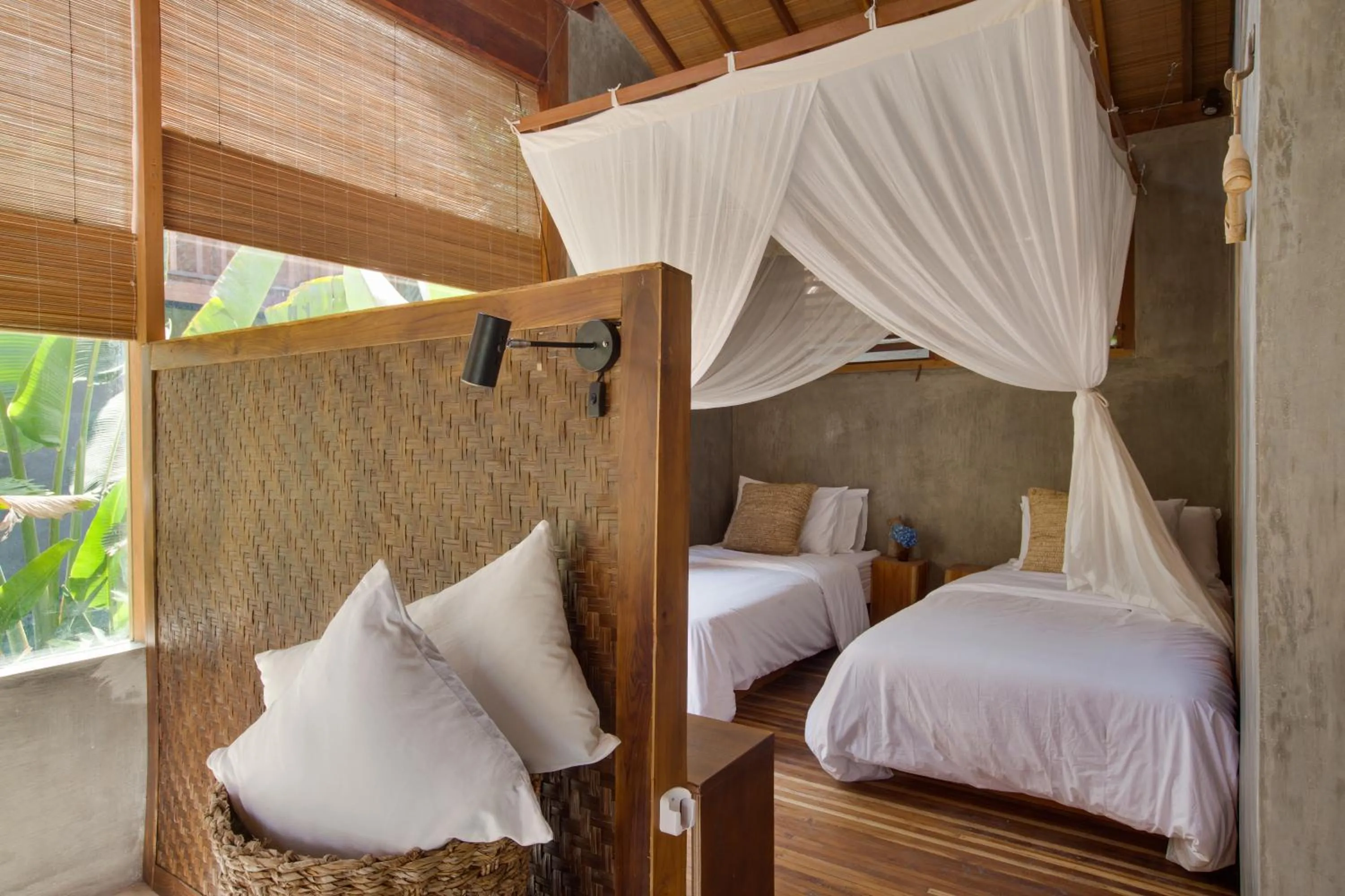 Photo of the whole room, Bed in ZIN Berawa Villas & Bungalows