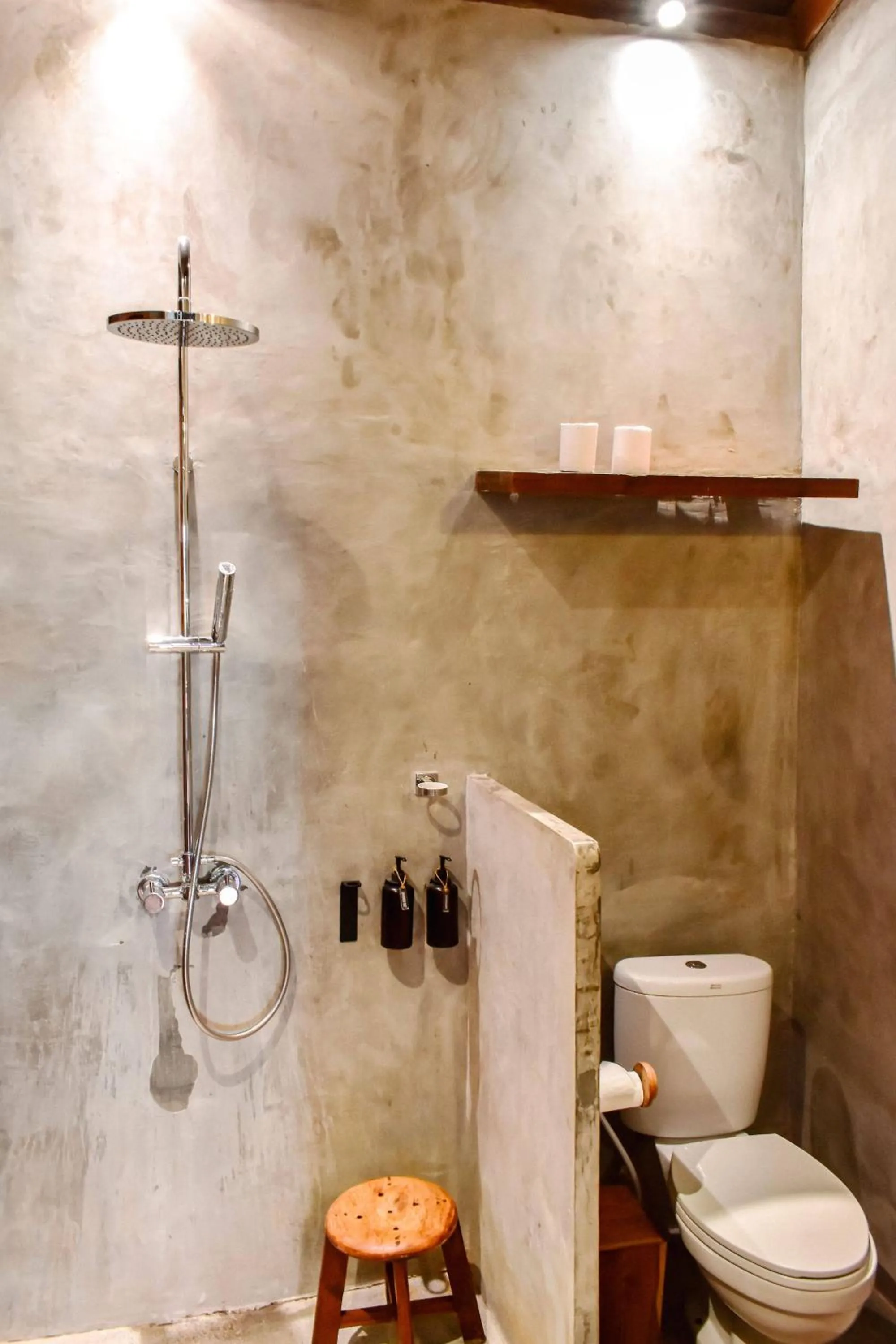 Shower in ZIN Berawa Villas & Bungalows