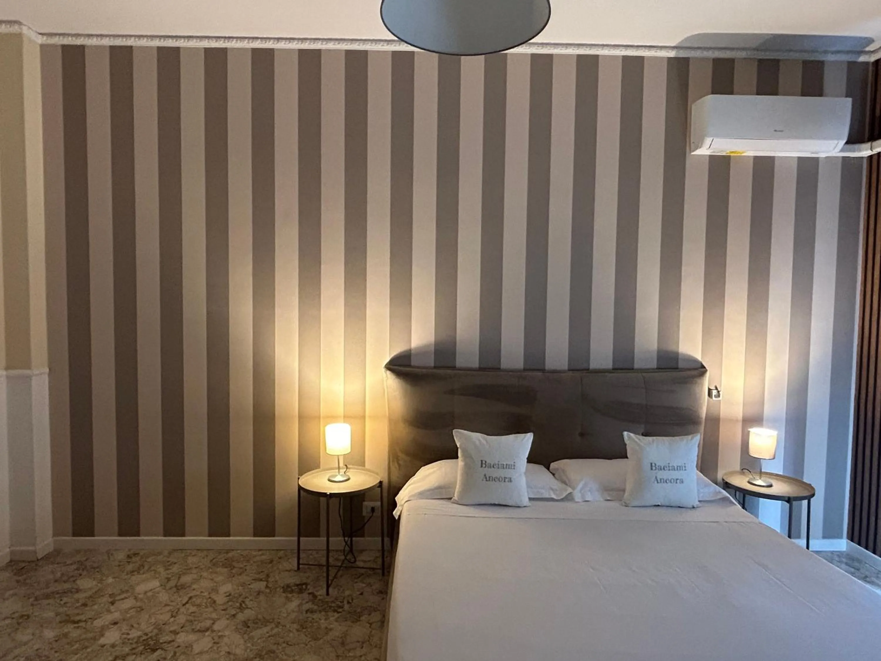 Photo of the whole room, Bed in B&B Baciami Ancora