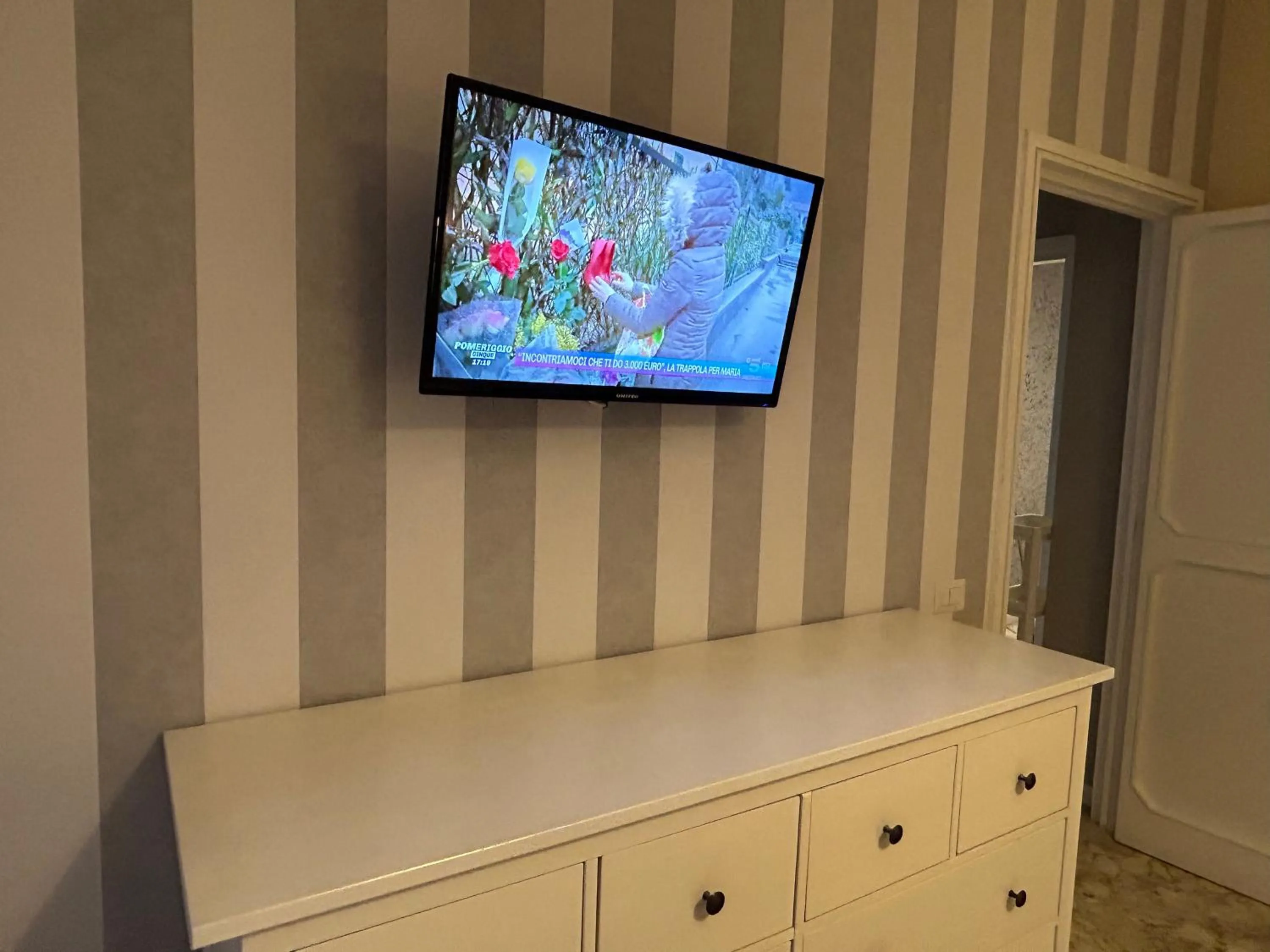 TV and multimedia in B&B Baciami Ancora