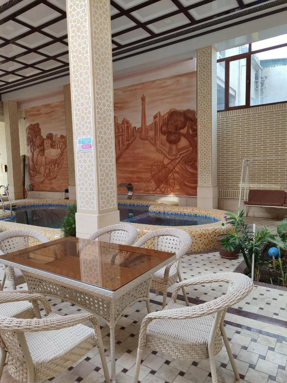 Swimming pool in Hotel Shams