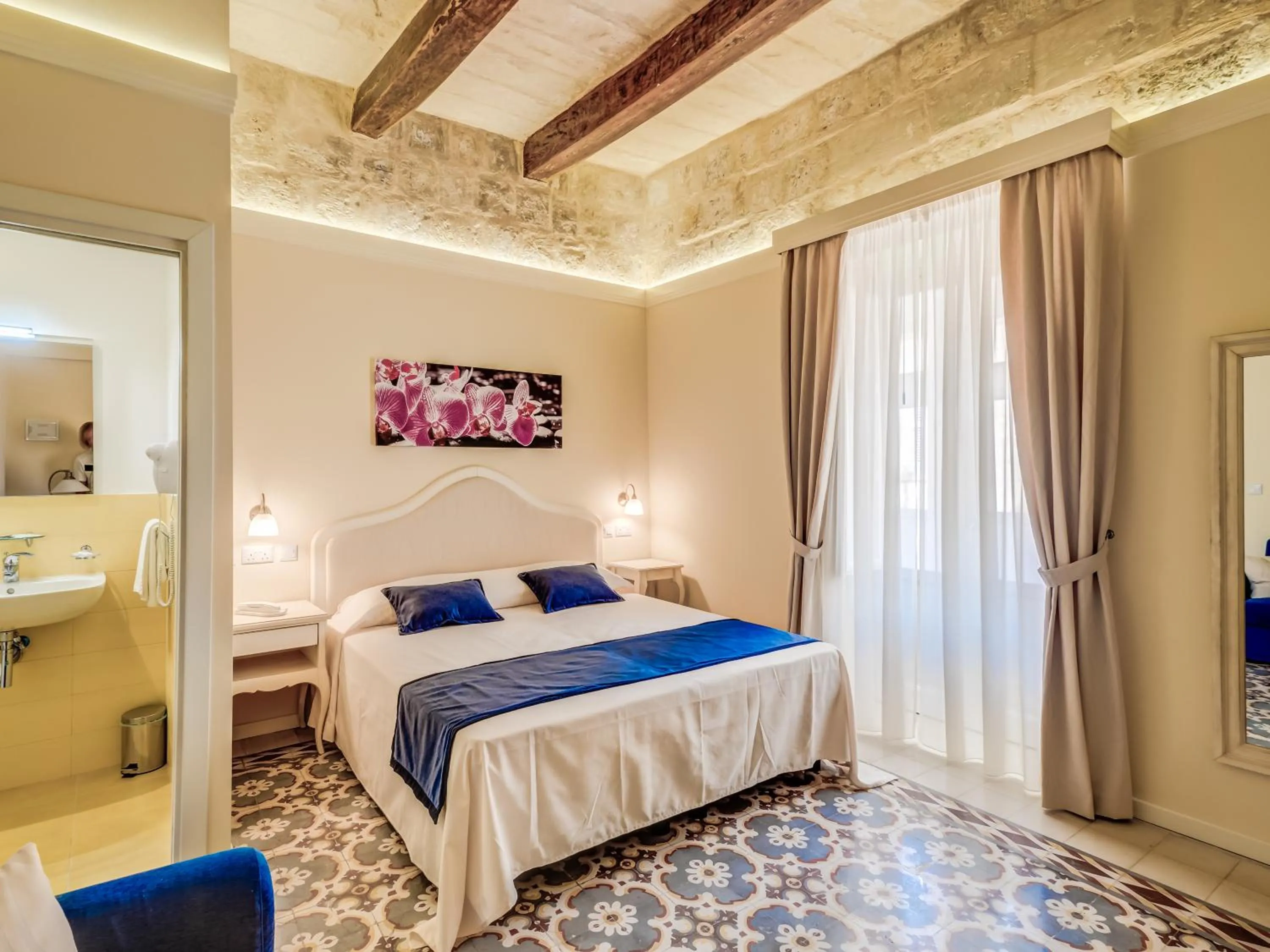 Bedroom, Bed in Tano's Boutique Guesthouse