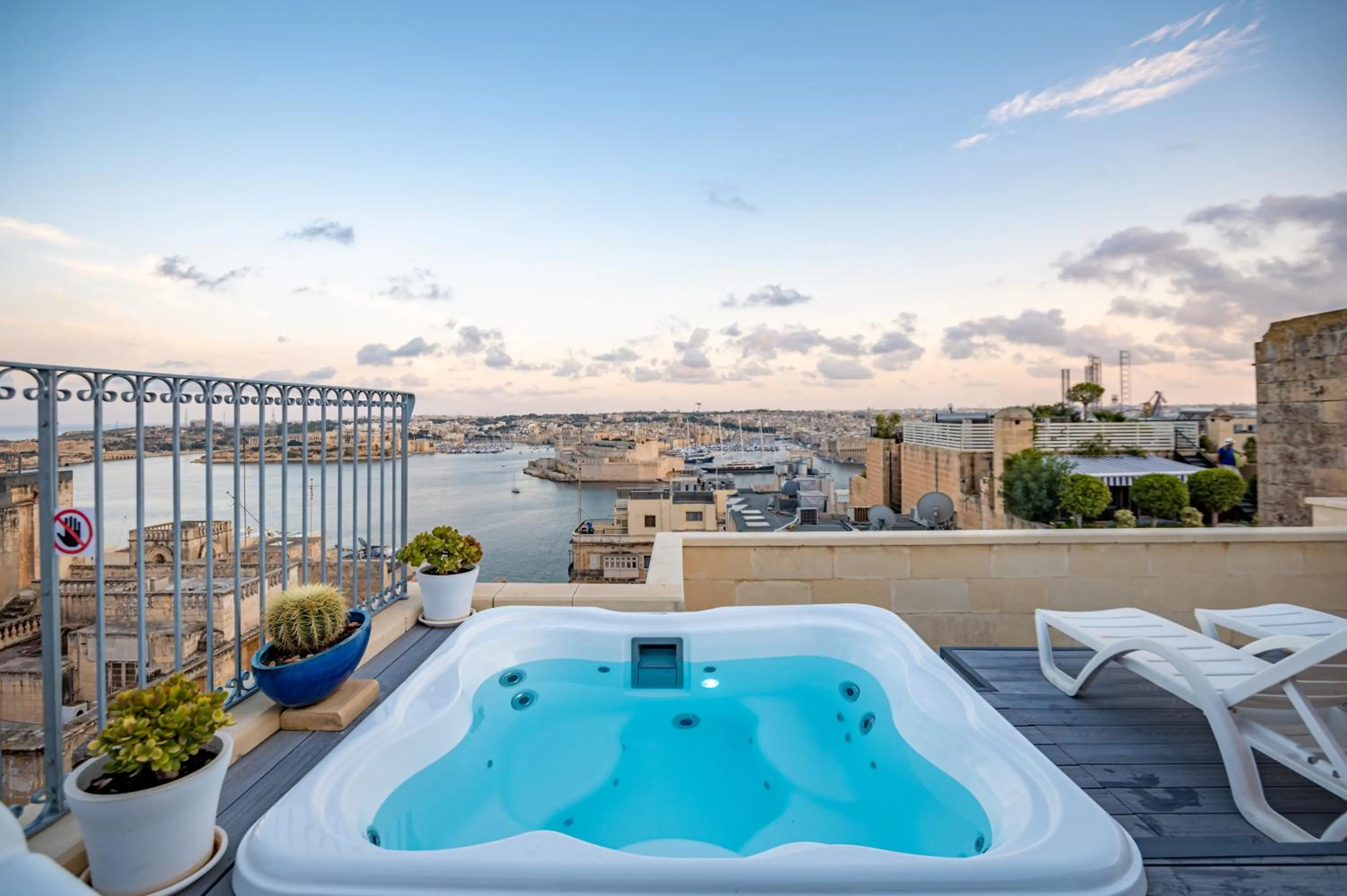 Balcony/Terrace in Tano's Boutique Guesthouse