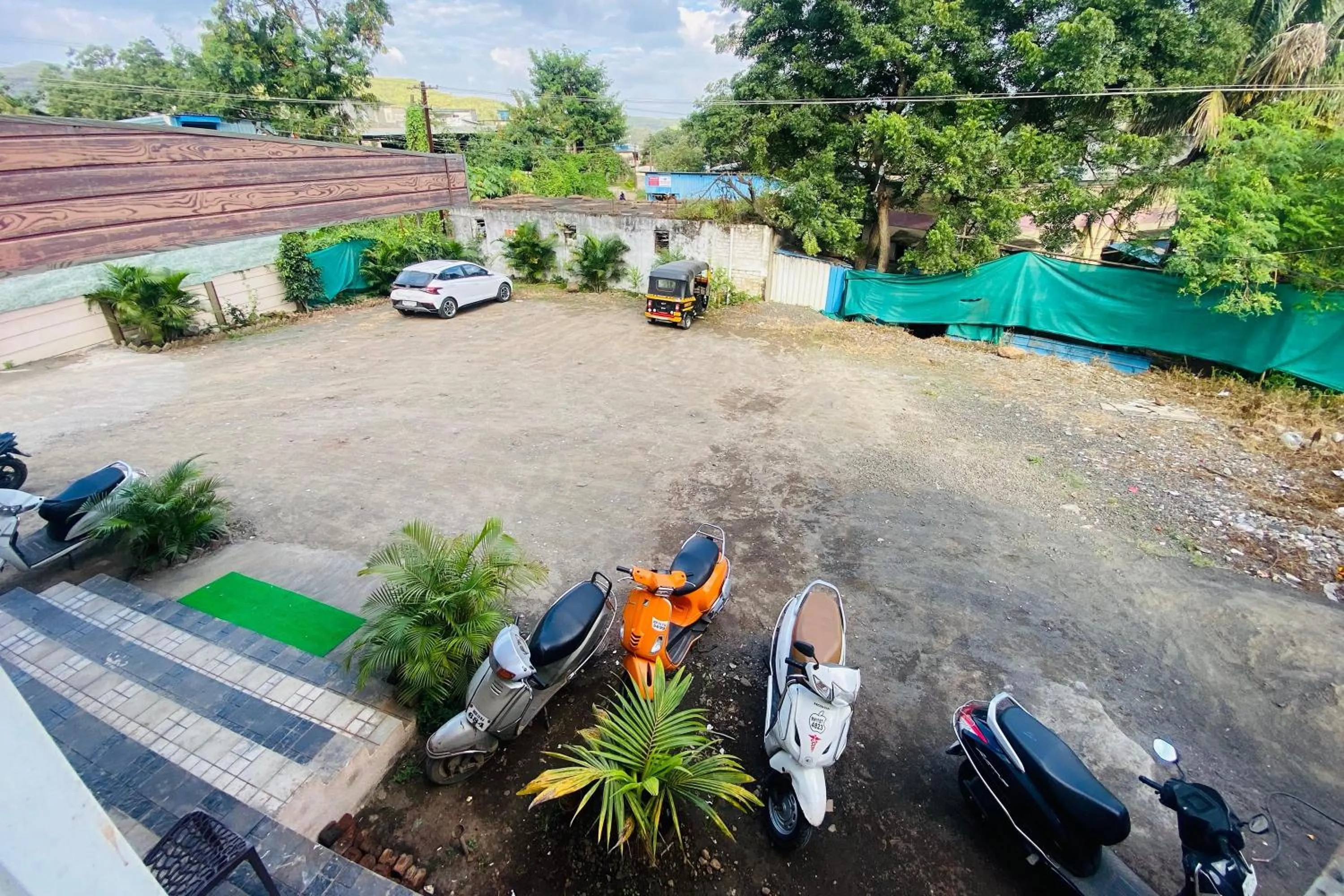 Parking in Sai Vishwa Lodging