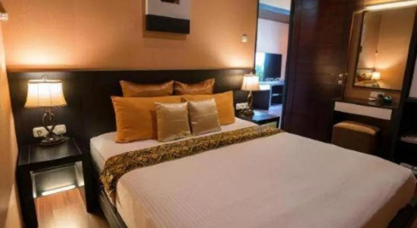 Bed in The Valley Resort Hotel