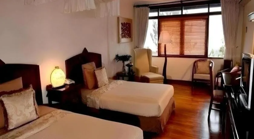 Bed in The Valley Resort Hotel