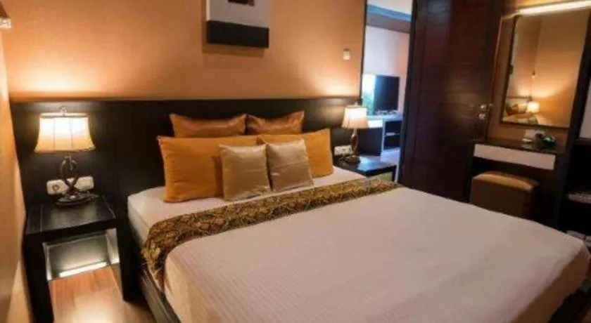 Bed in The Valley Resort Hotel