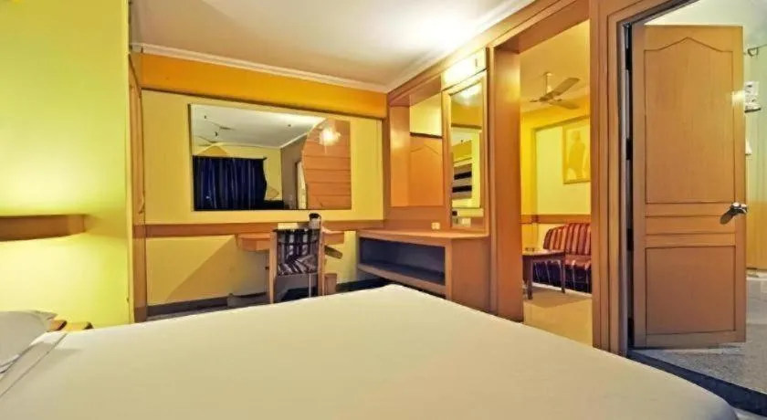 Bed in Hotel Nandhini Jayanagar
