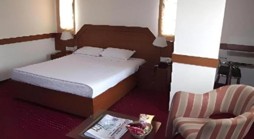 Bed in Hotel Nandhini Jayanagar