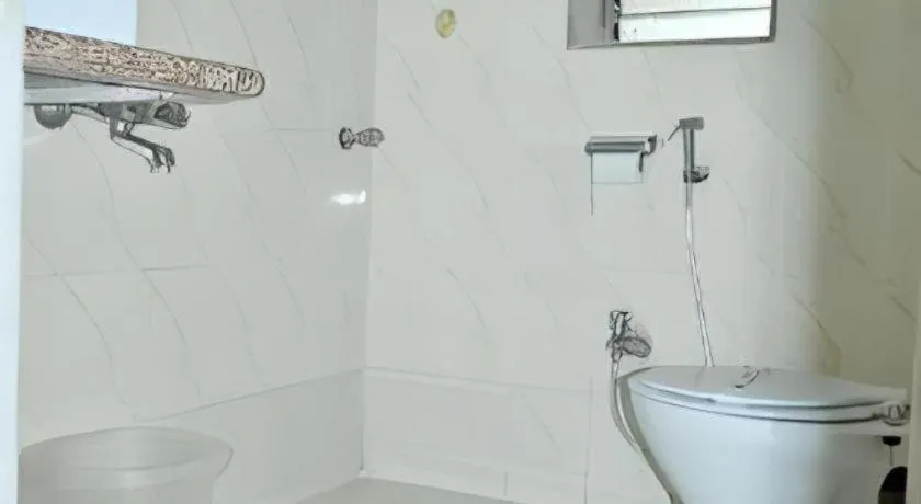 Mumbai Metro - The Executive Hotel