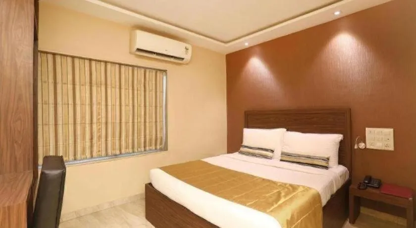 Bed in Mumbai Metro - The Executive Hotel