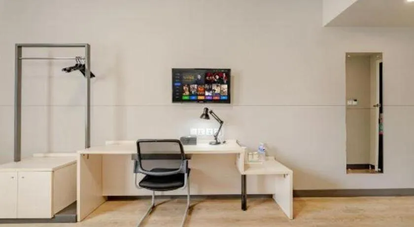 Jinjiang Inn Shanghai International Tourism and Resorts Zone Kangxin Highway Branch