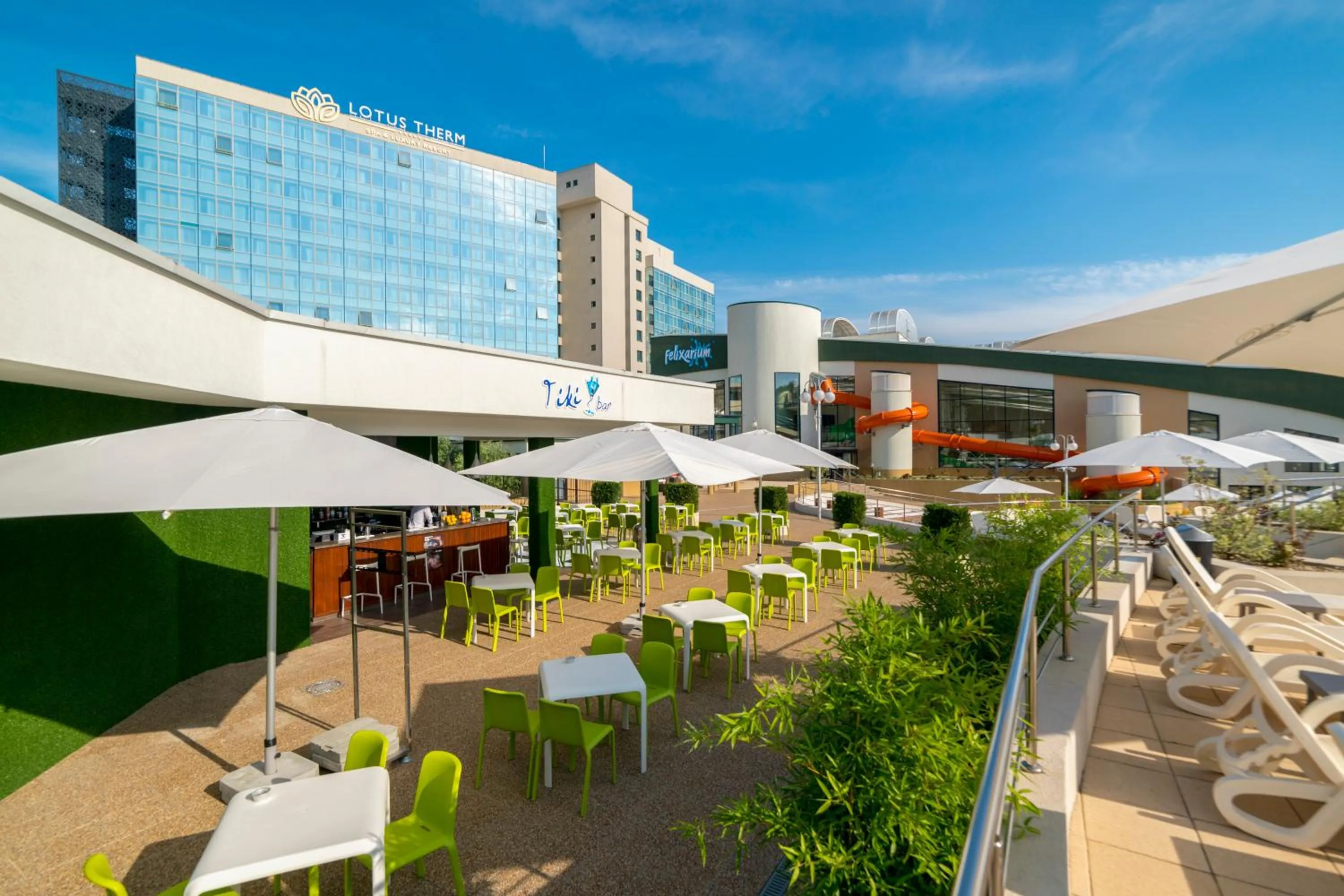 Swimming pool in Lotus Therm Spa&Luxury Resort
