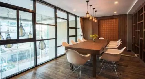 B2 Bangna Premier Hotel