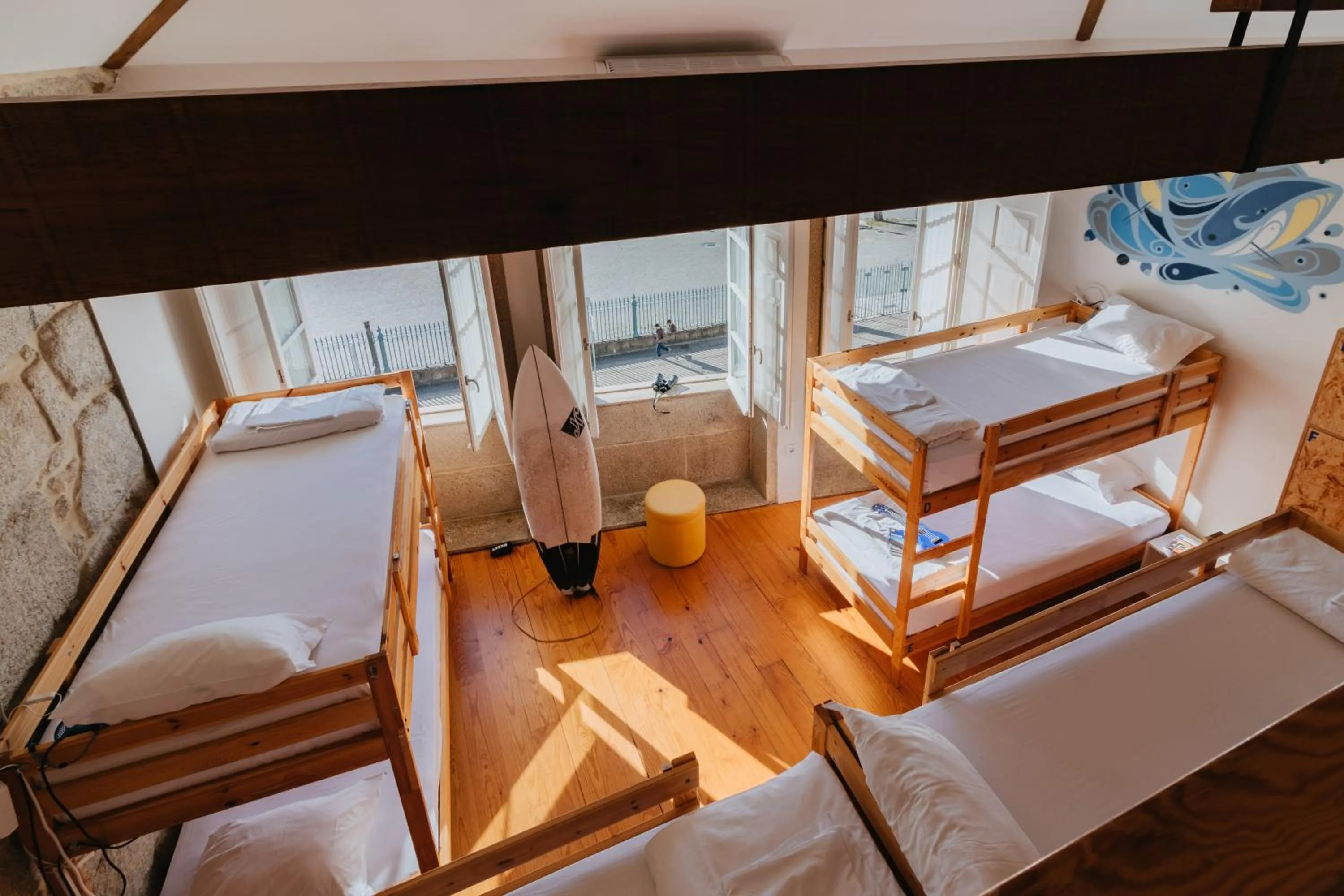 Photo of the whole room, Bed in Happy Porto Hostel