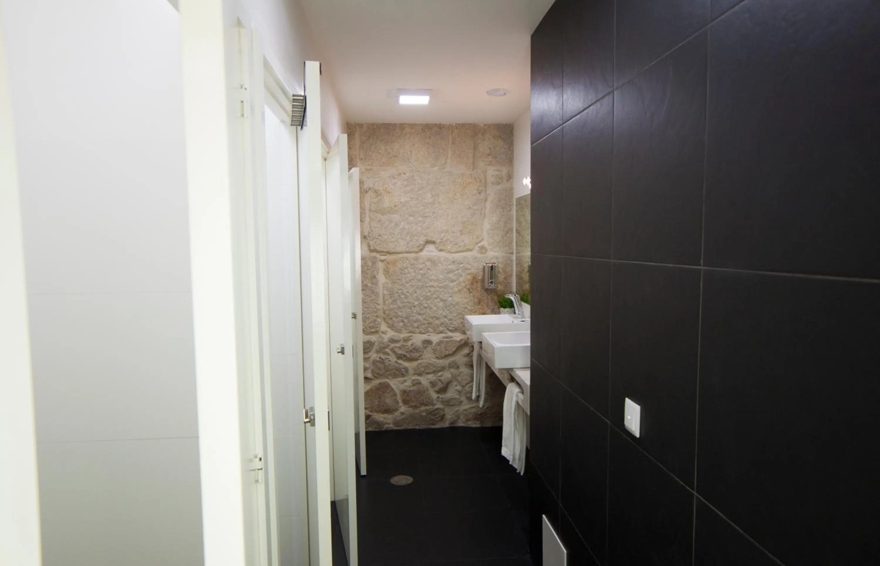 Shower in Happy Porto Hostel