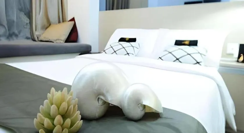 Bed in M1 Yau Ma Tei Hotel