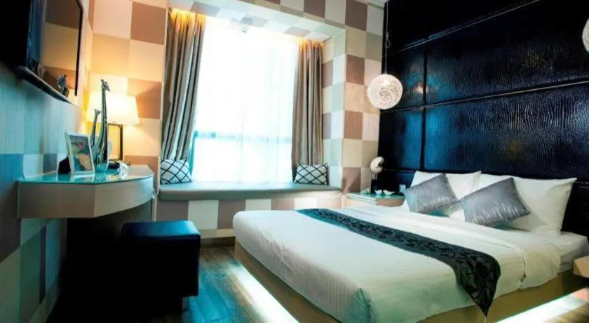 Bed in M1 Yau Ma Tei Hotel