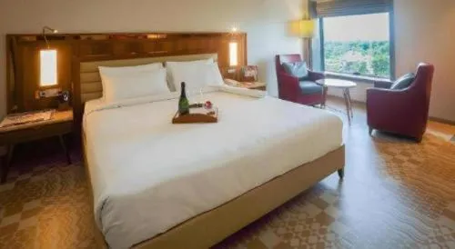 The Grandeur Boutique Hotel