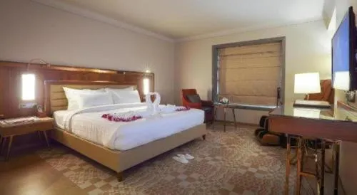 The Grandeur Boutique Hotel