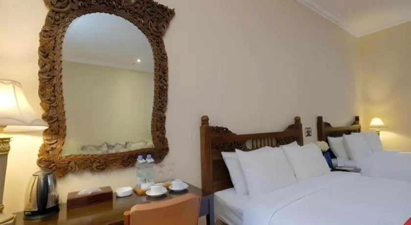 Bed in Diamond Hotel Solo