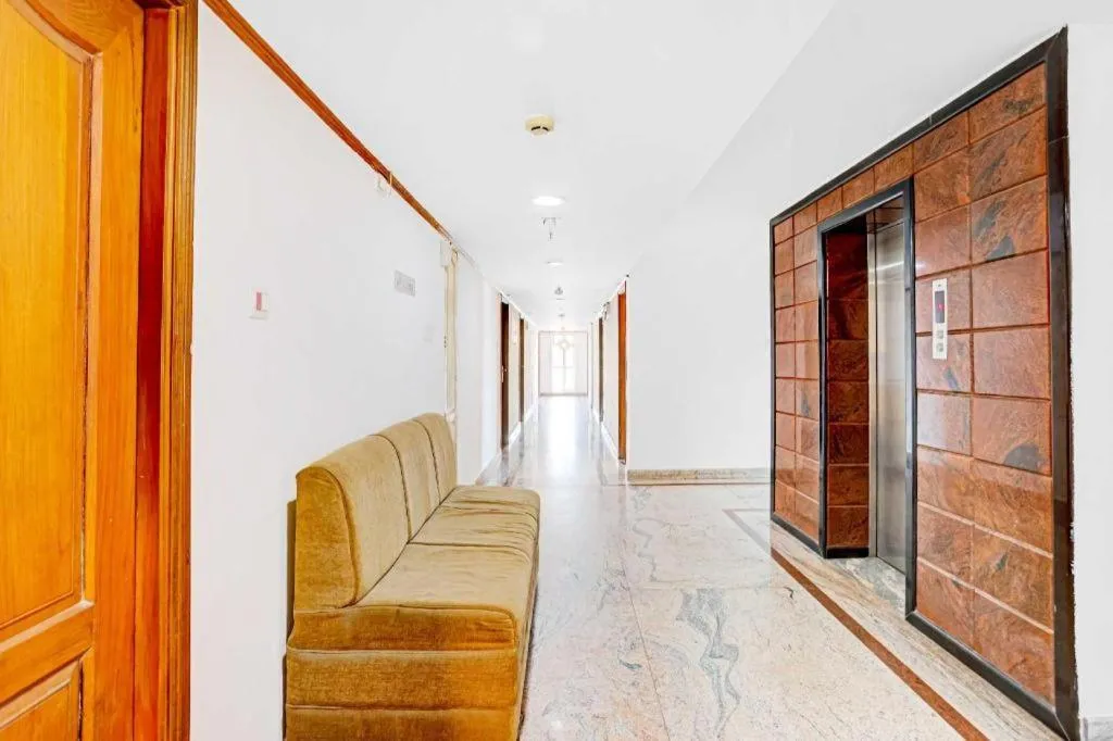 Hotel O Thampanoor