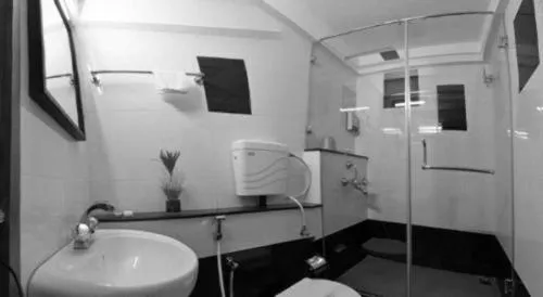 Hotel Hilltop Towers