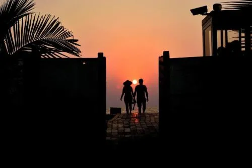 Majestic Beach Comforts - Beachfront